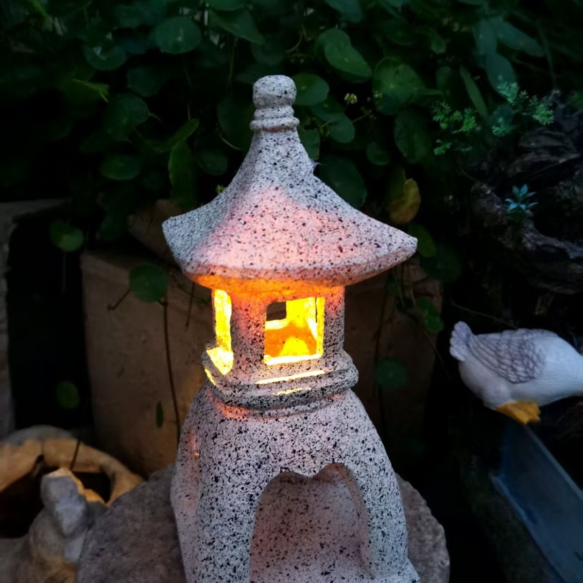 Pagoda Solar Decor Garden Ligh - Outdoor Lighting Japanese 评论和价格