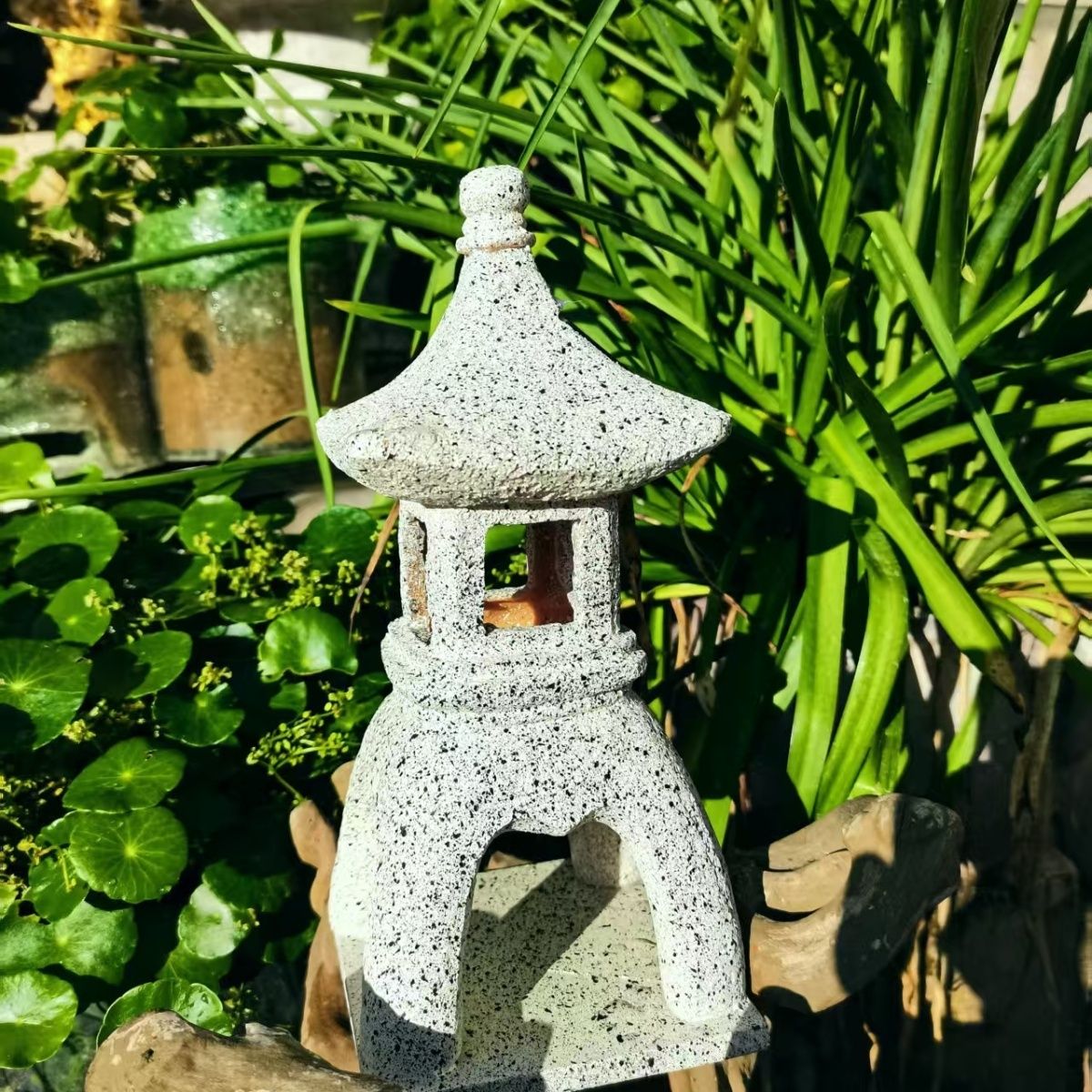 Pagoda Solar Decor Garden Ligh - Outdoor Lighting Japanese 评论和价格